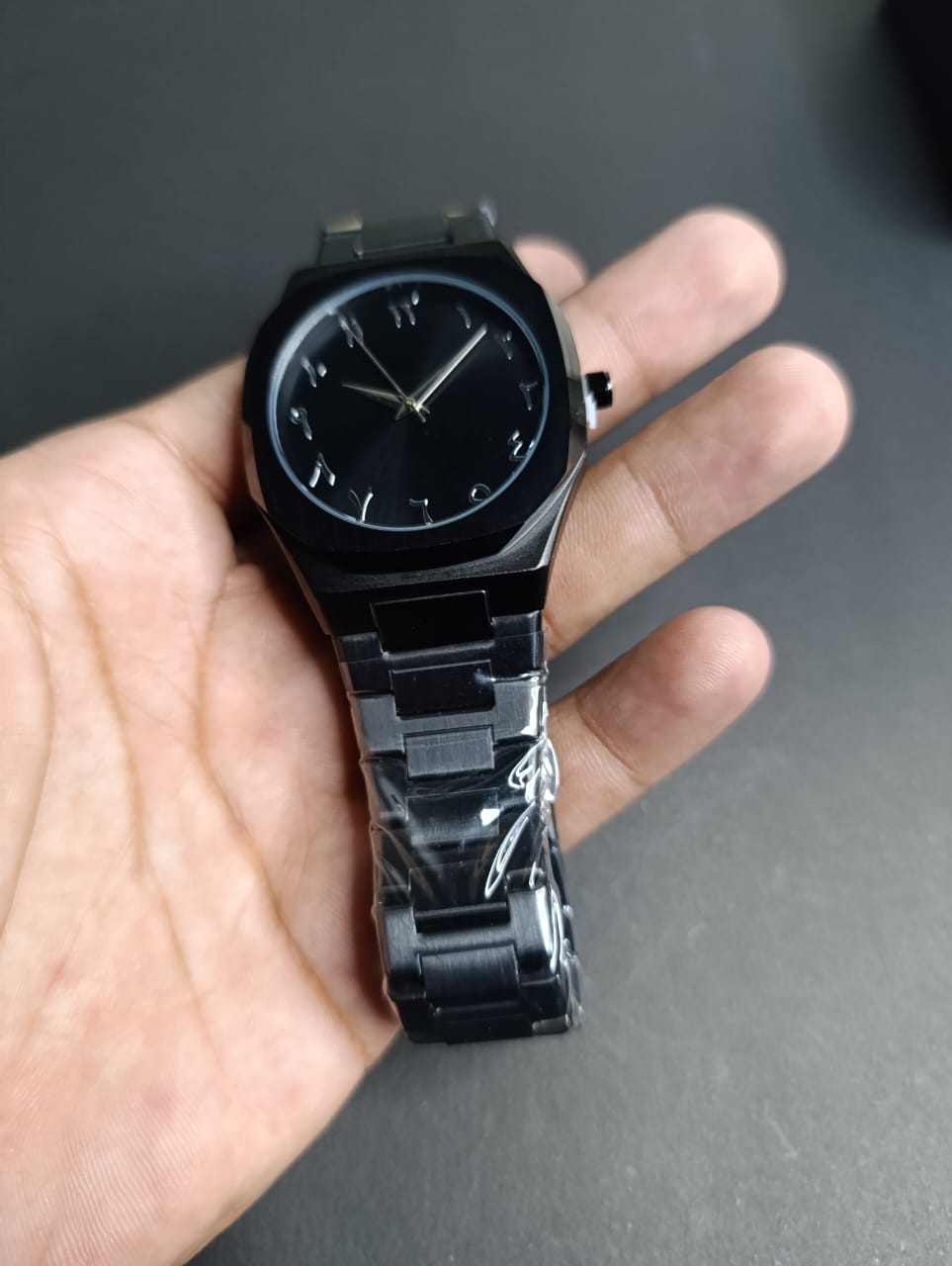 🖤 Luxury Arabic Watch (Stainless Steel Elegance🖤)
